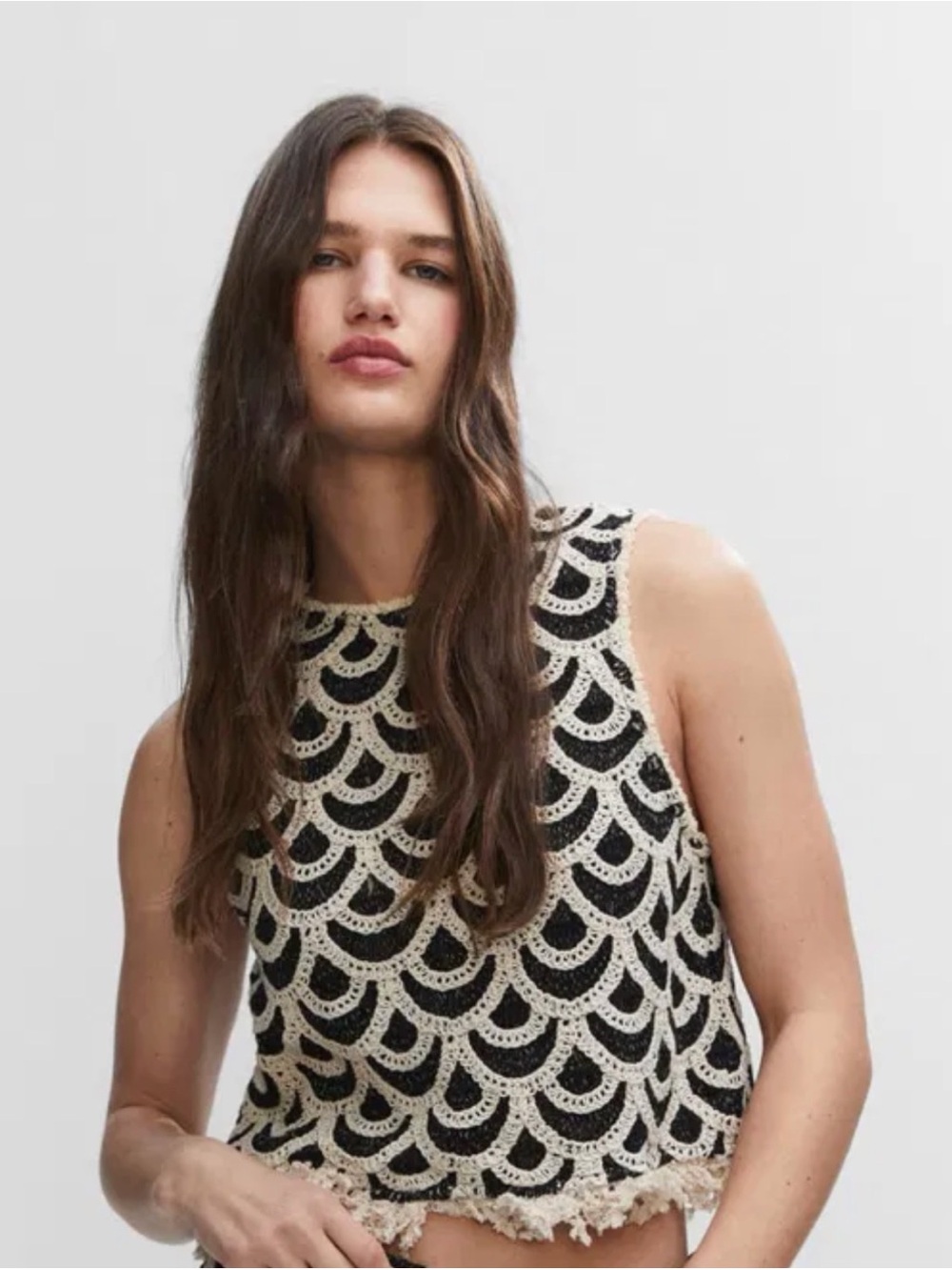 NWT MNG Mango Boho Geometric Crochet Crop Top Sleeveless Black Cream Size M